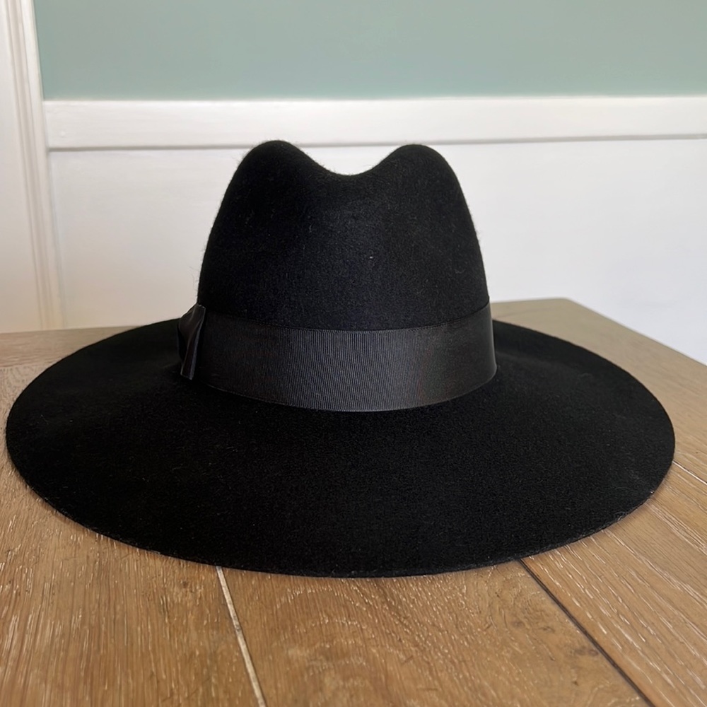 Ace of something Australia wide brim black 100% Australian wool fedora hat M